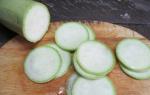 Appetizing zucchini sa batter na may bawang - isang recipe na may mga tip sa larawan